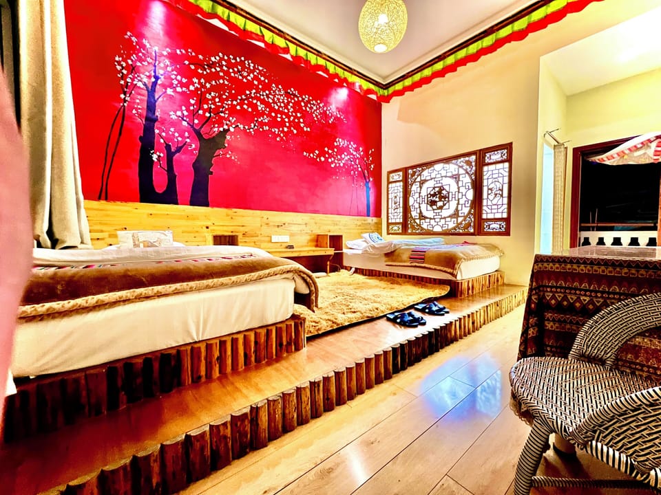 Japanese-style Twin Room | Down comforters, pillowtop beds, desk, laptop workspace