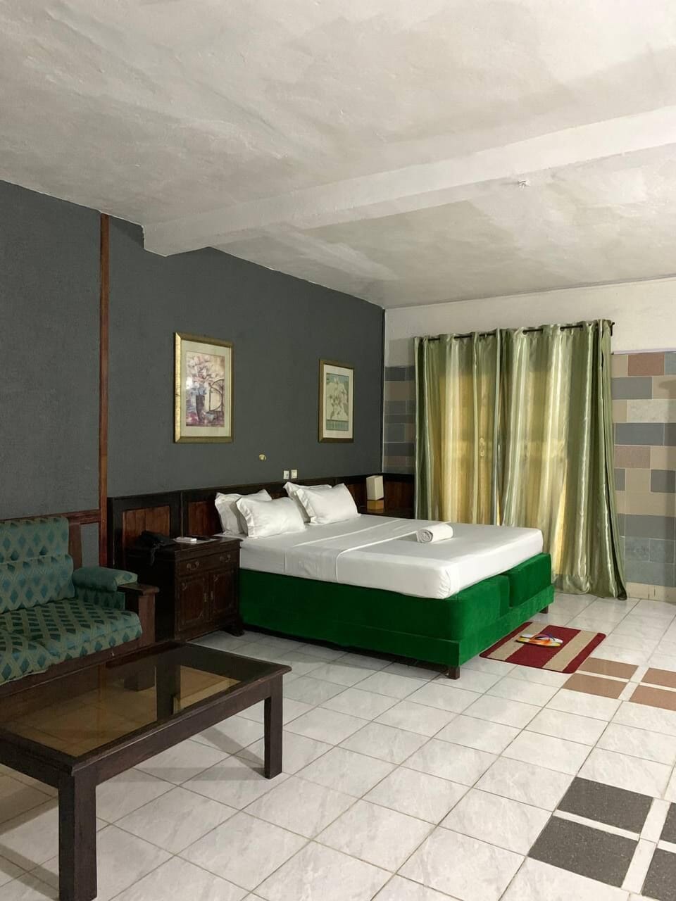 Senior Double Room, Balcony, City View | Desk, laptop workspace, soundproofing, iron/ironing board