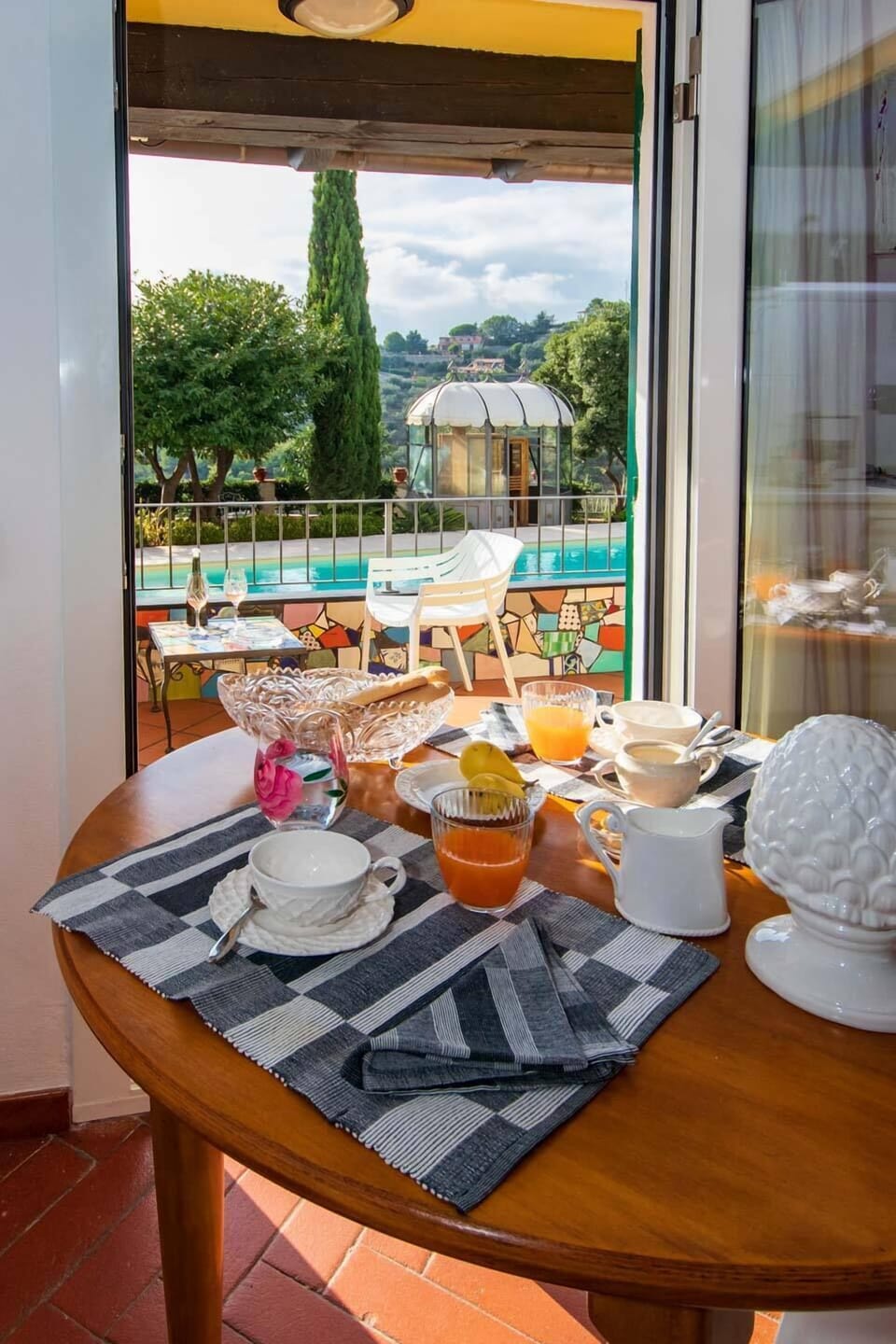 Apartment, 1 Bedroom, Sea View (Il Sole) | Living area | Flat-screen TV