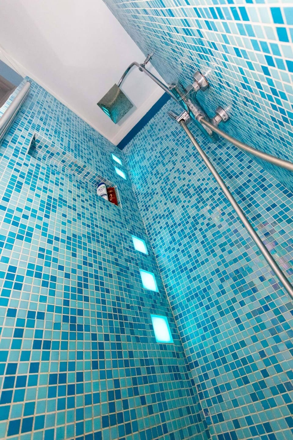 Apartment, 1 Bedroom, Terrace (La Luna) | Bathroom | Shower, free toiletries, hair dryer, bidet