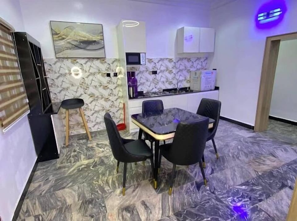 Family Apartment, Balcony, City View | Private kitchenette | Mini-fridge, microwave, oven, stovetop