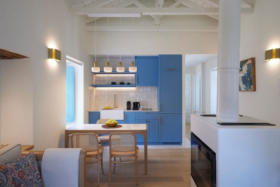 Signature Suite | Private kitchen | Espresso maker, coffee/tea maker, electric kettle
