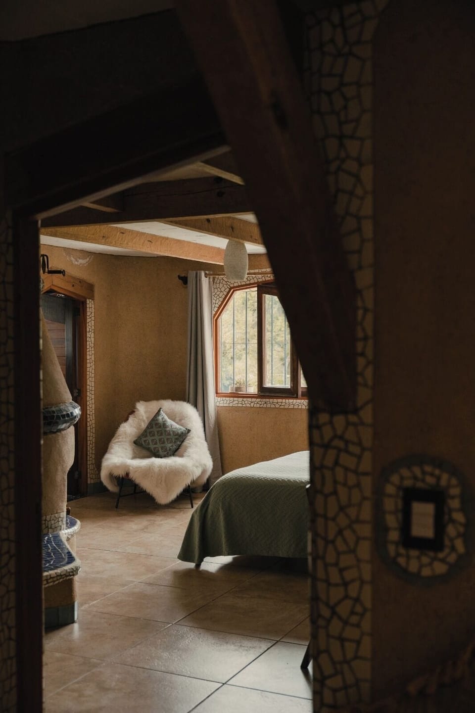 Standard Suite, Garden View | In-room safe, desk, free WiFi, bed sheets