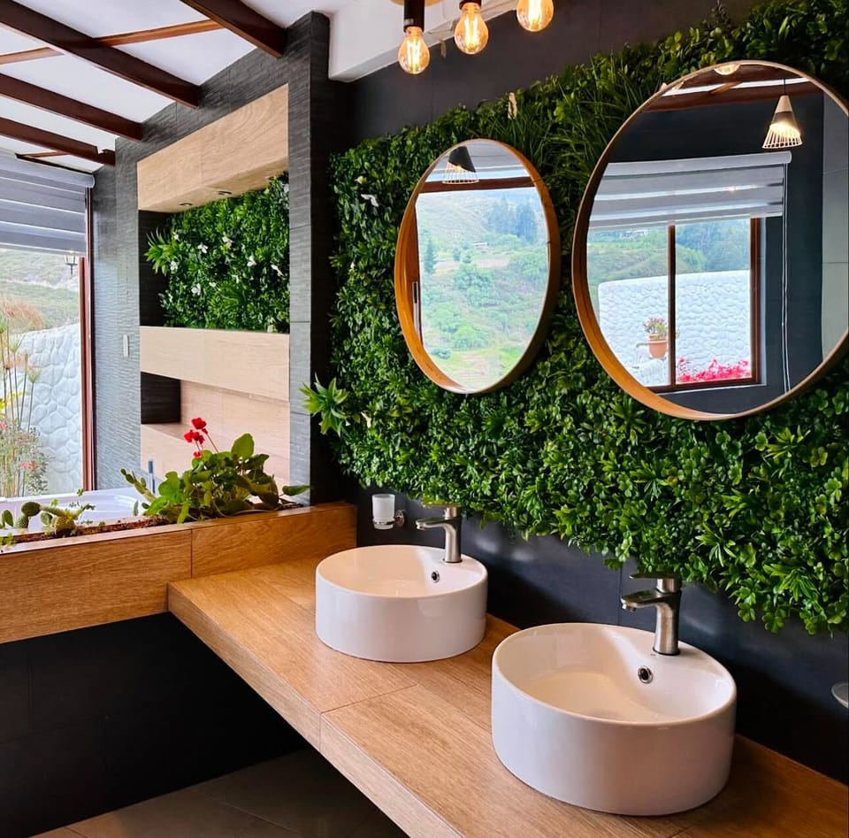 Comfort Suite, Balcony, Mountain View | Bathroom | Separate tub and shower, towels, soap, shampoo