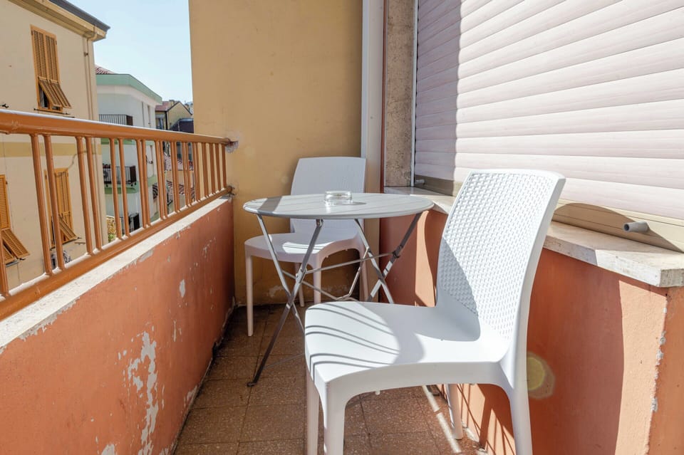 House | Outdoor dining