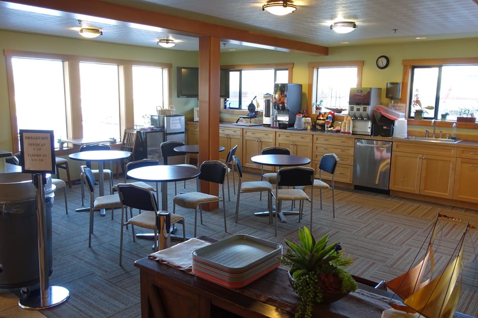 Free daily continental breakfast