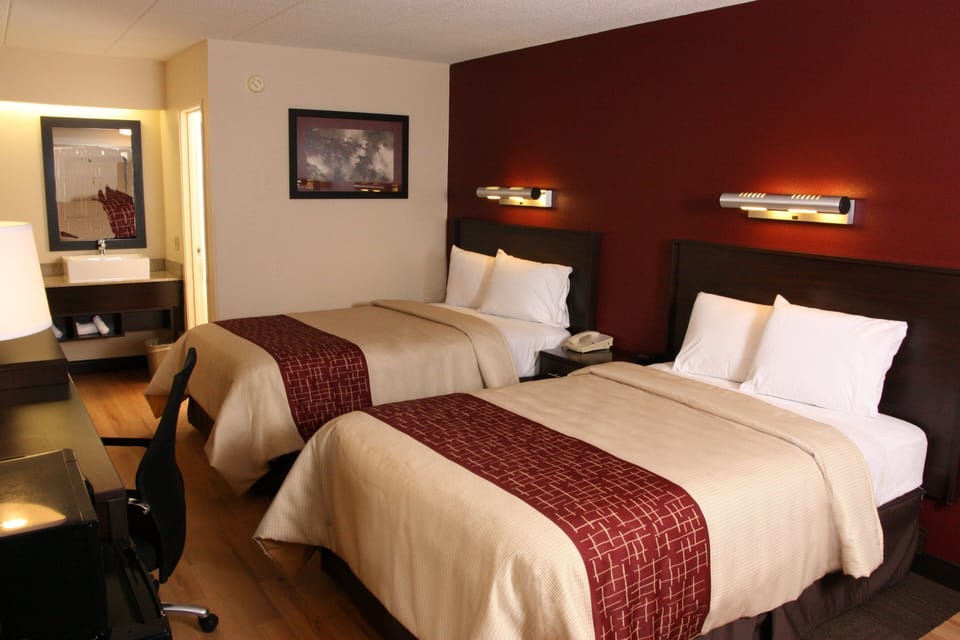 Deluxe Room, 2 Double Beds (Smoke Free) | Premium bedding, in-room safe, desk, laptop workspace