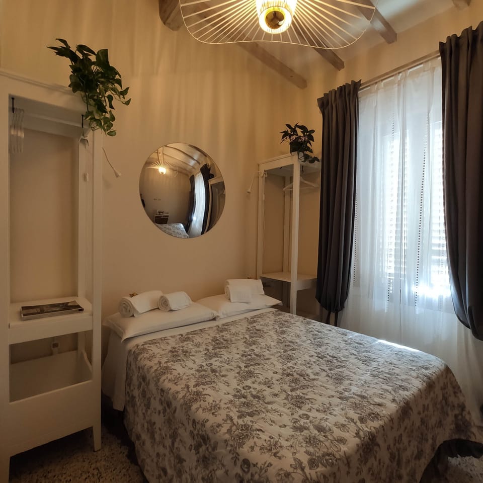 Economy Room, City View | WiFi (free)