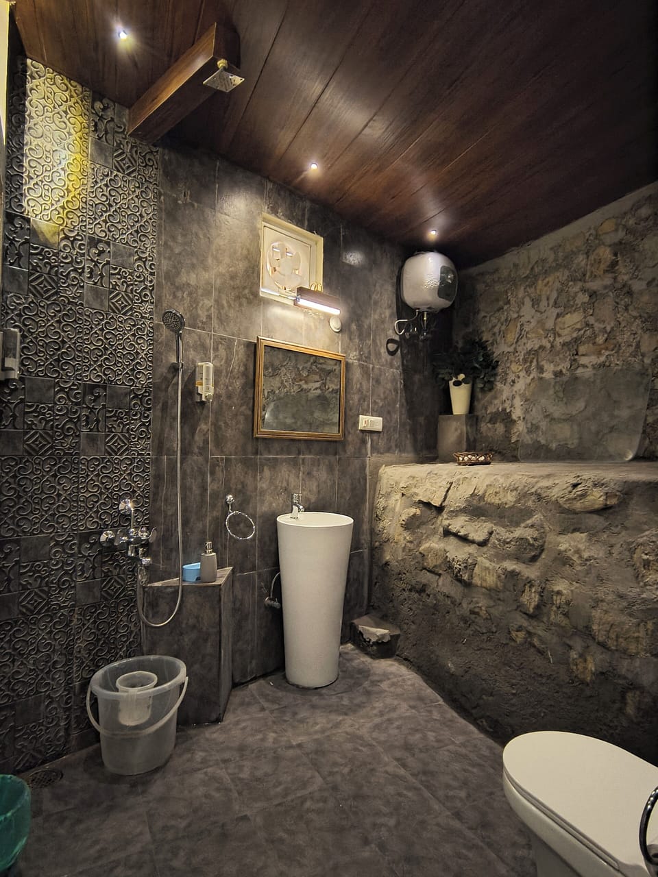 Double Room, Patio | Bathroom | Shower, free toiletries, towels, soap