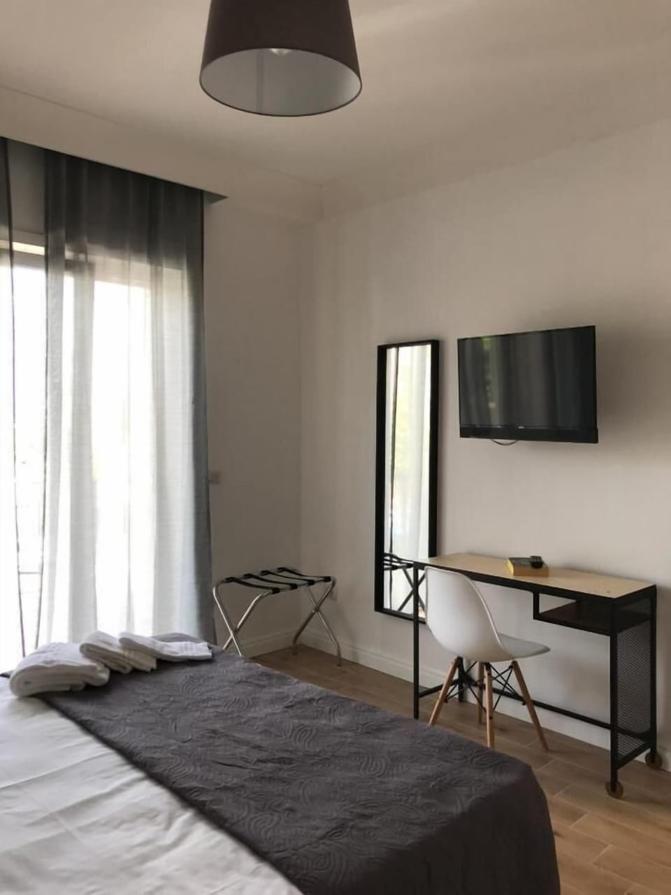 Classic Double Room, Balcony | In-room safe, blackout drapes, soundproofing, WiFi (free)