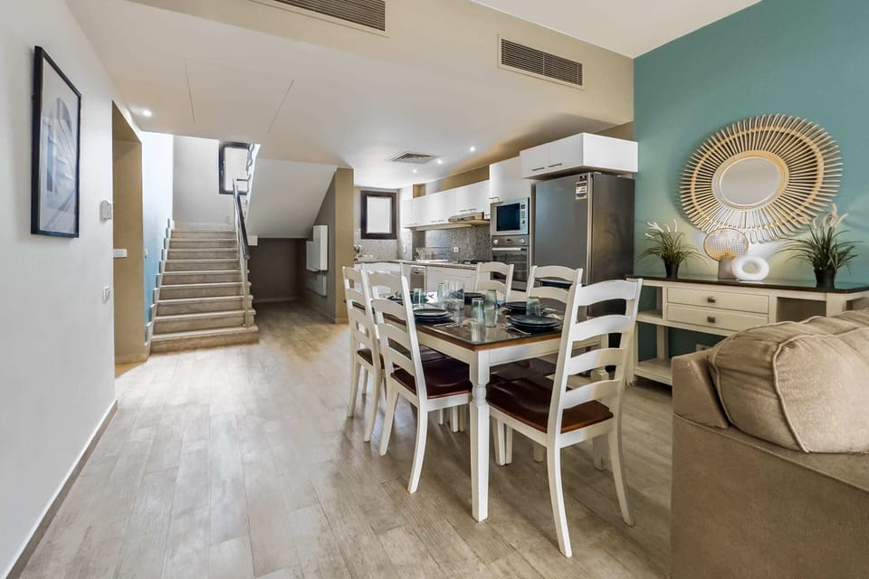 Basic Villa | Interior