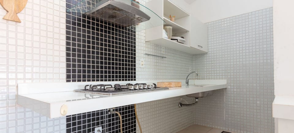 Deluxe House, 4 Bedrooms, Air conditioning, Beachside | Private kitchen | Fridge, microwave, oven, stovetop