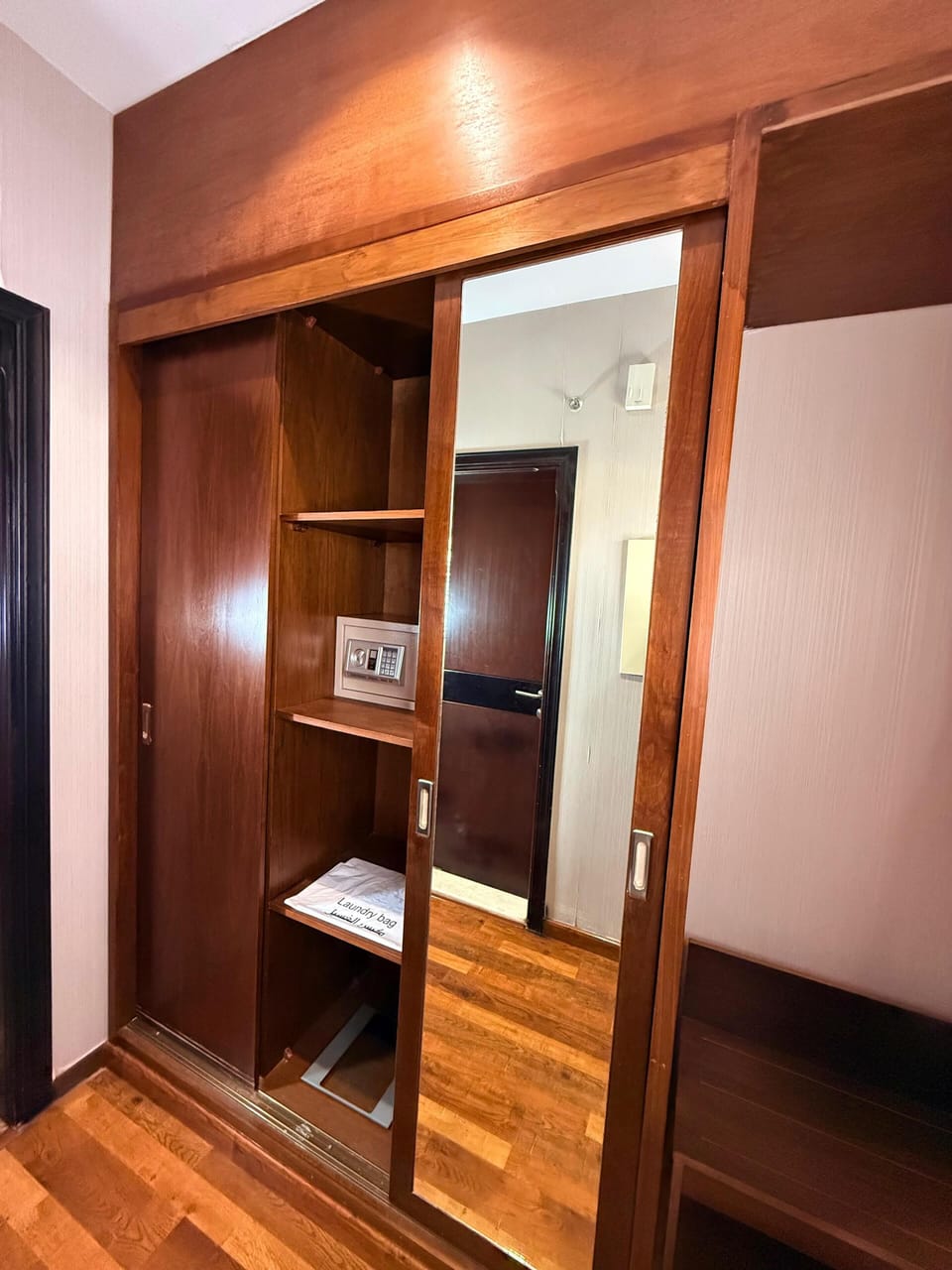 Double Room | Blackout drapes, iron/ironing board, free WiFi