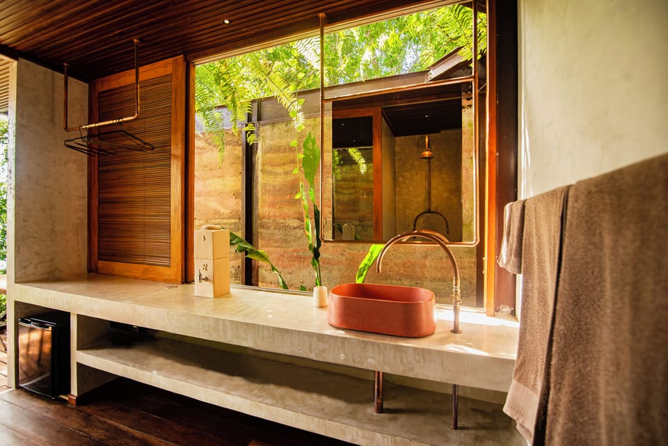 Superior Bungalow, Partial Sea View | Bathroom
