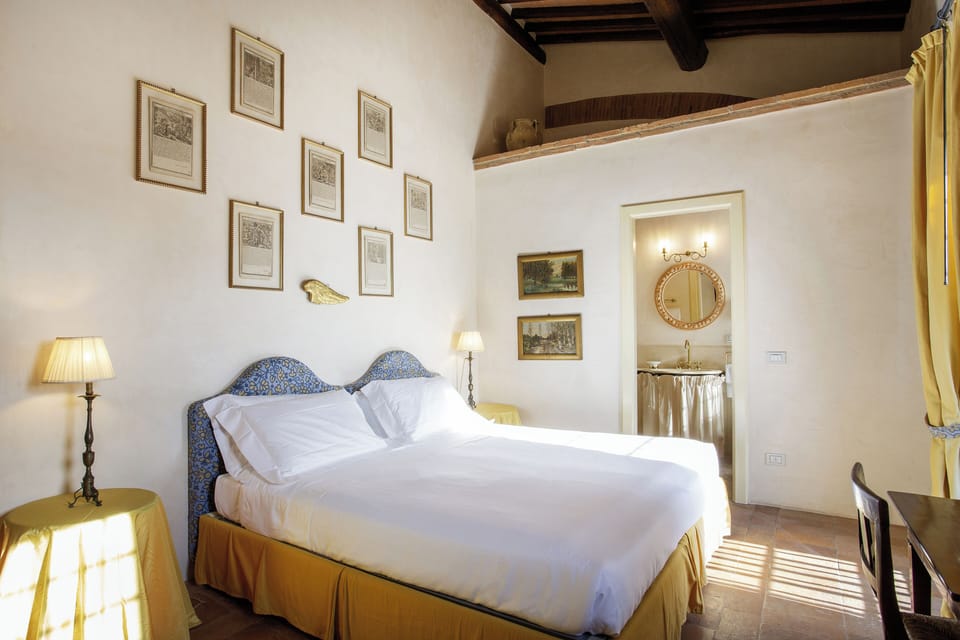 Classic Double Room, 1 Bedroom, Garden View | WiFi (free), bed sheets