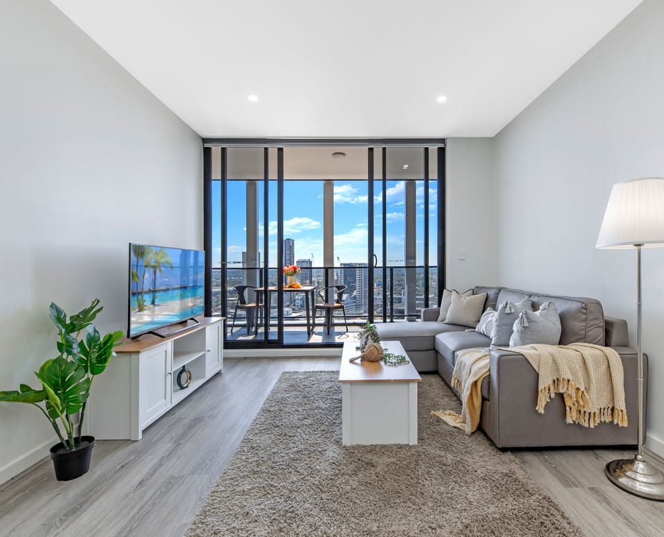Classic Apartment, 2 Bedrooms (NPA011-3101) | Living area | Flat-screen TV