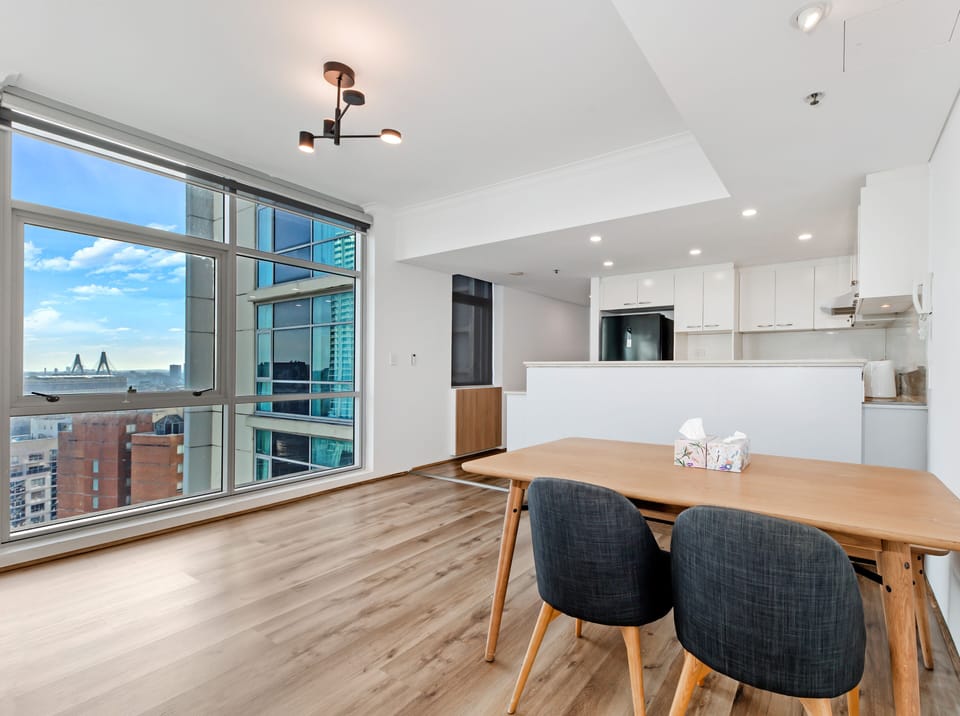Apartment, 3 Bedrooms, City View (NSY591-2101) | In-room dining