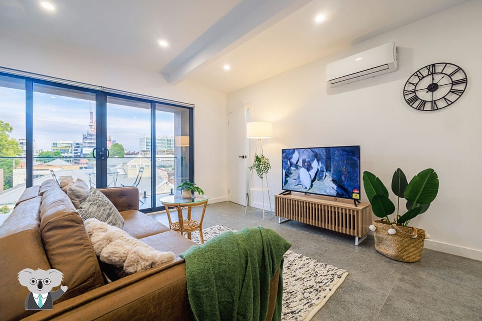 Apartment, 2 Bedrooms (VCR048-4) | Living area