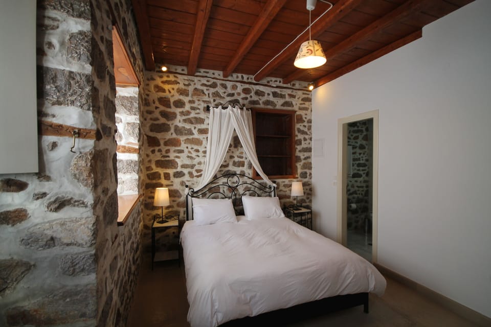 1 bedroom, in-room safe, soundproofing, free WiFi