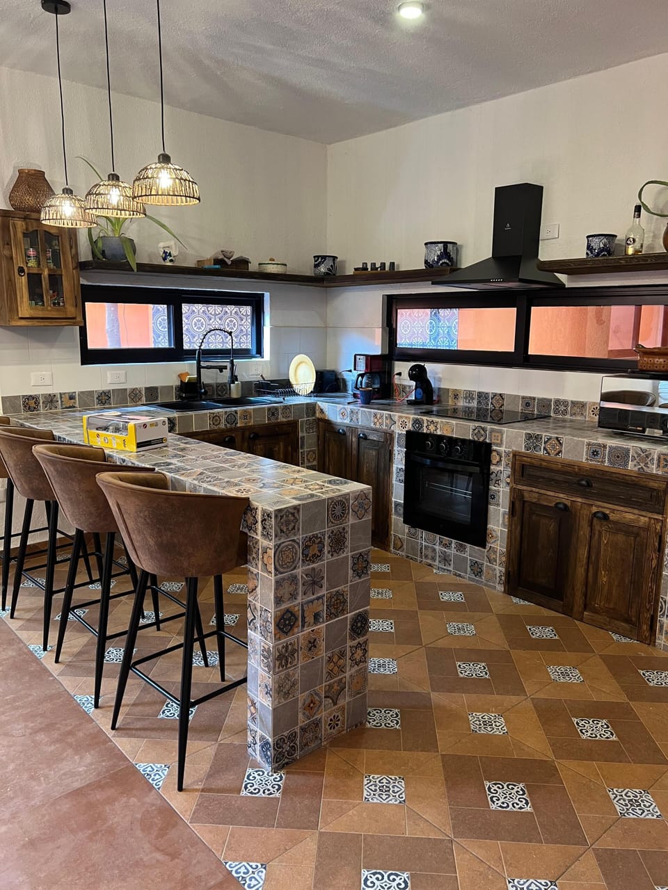 Family House, 3 Bedrooms, Kitchen, Mountain View | Private kitchen | Full-size fridge, microwave, oven, toaster