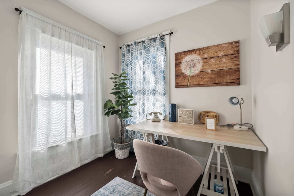 Townhome, Multiple Beds, Patio, Garden View (Summit Scholars Suites) | Interior