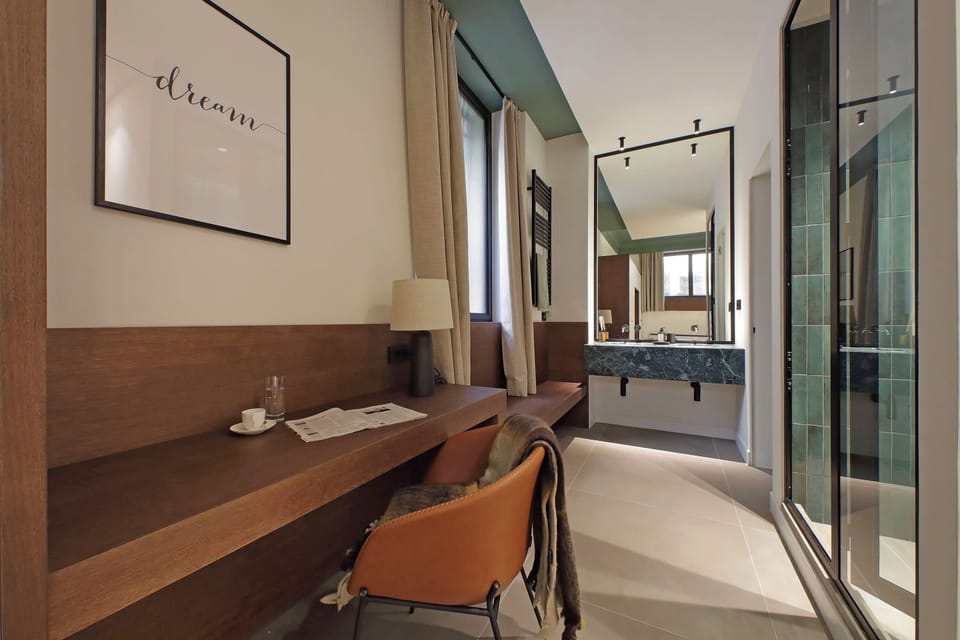 Apartment (2 Bedrooms) | Bathroom | Shower, bidet, towels