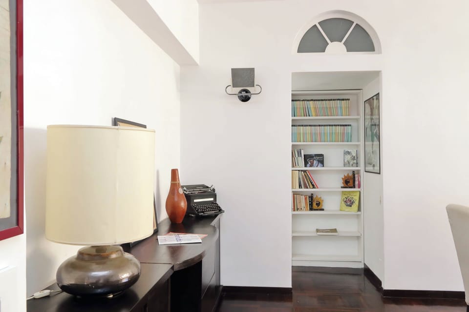 Apartment (2 Bedrooms) | Living area | TV
