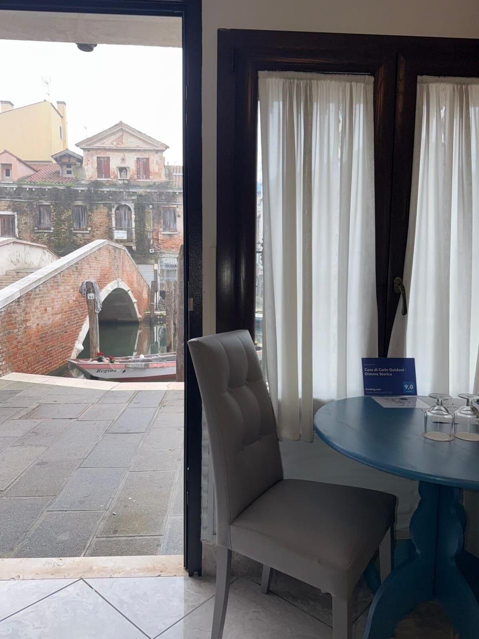 Luxury Double Room, Canal View | Minibar, in-room safe, desk, laptop workspace
