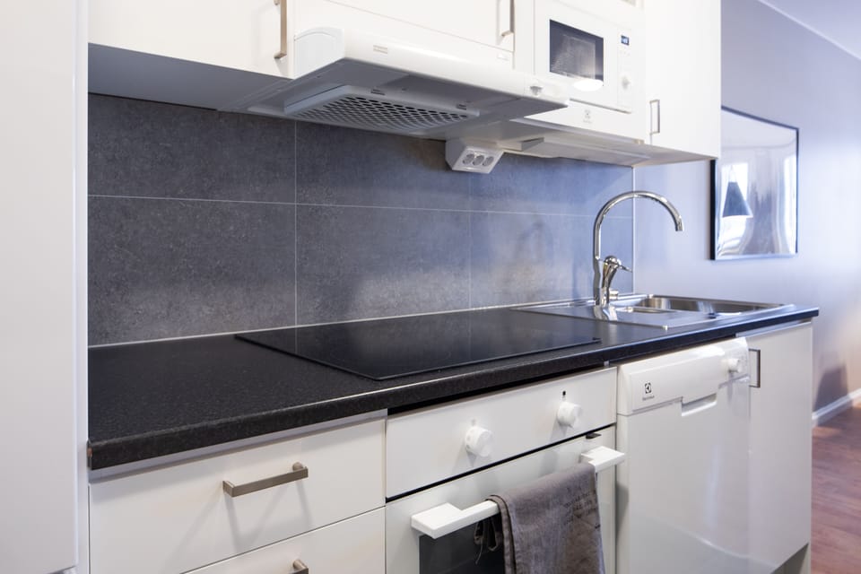 Comfort Apartment, 3 Bedrooms | Premium bedding, iron/ironing board, free WiFi, bed sheets