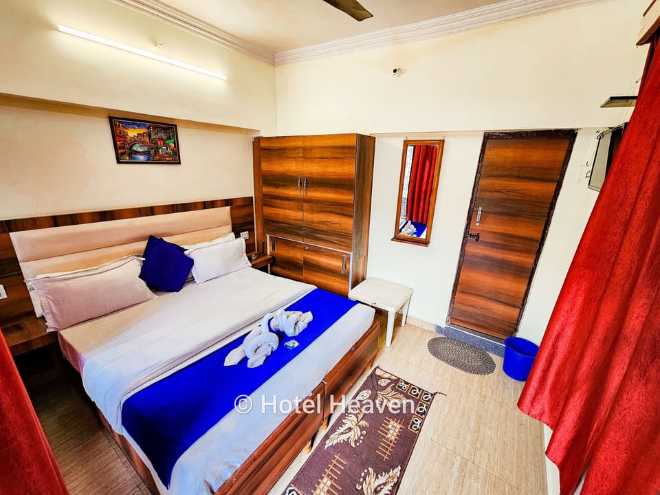 Deluxe Double or Twin Room, Mountain View | Free WiFi