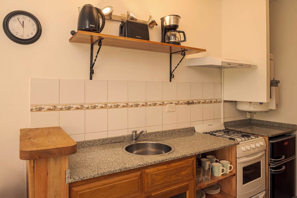Electric kettle, toaster