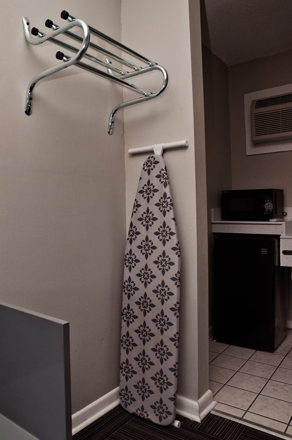 KING BED GROUND FLOOR | Desk, laptop workspace, free WiFi, bed sheets