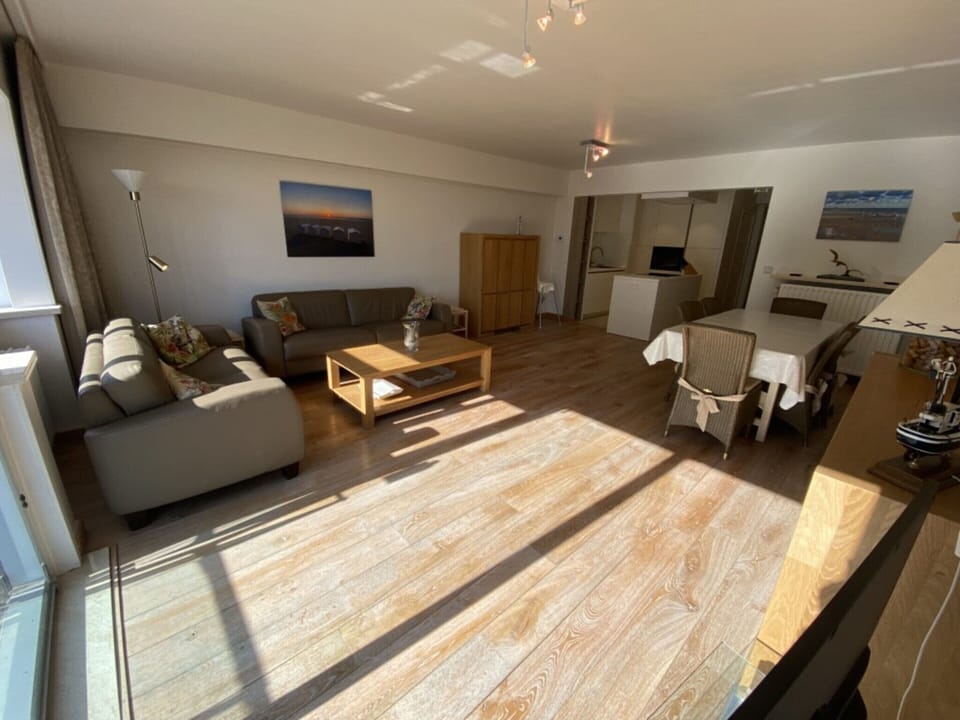 Apartment | Living room
