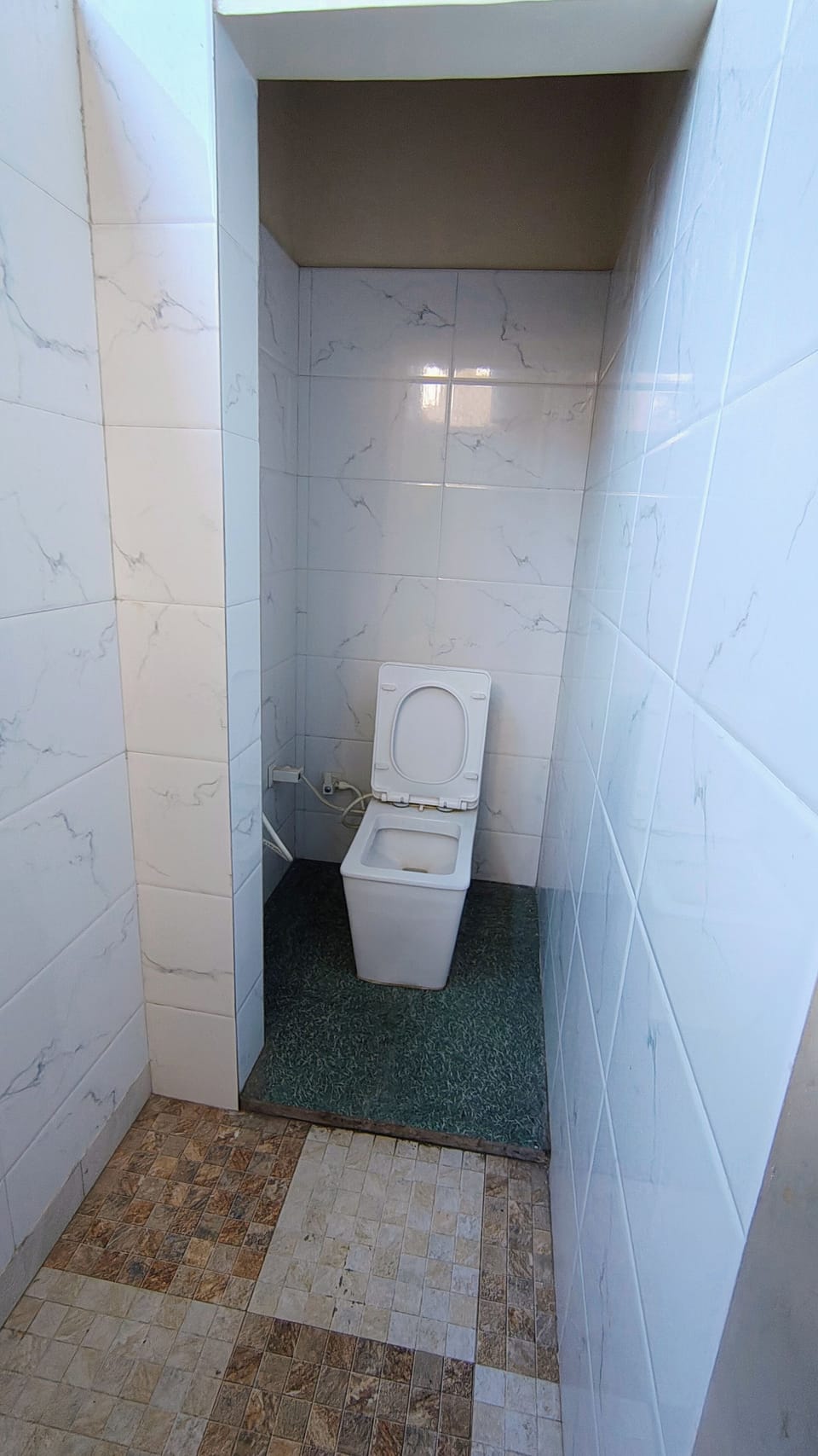 Quadruple Room, Balcony | Bathroom | Shower, towels, soap, shampoo