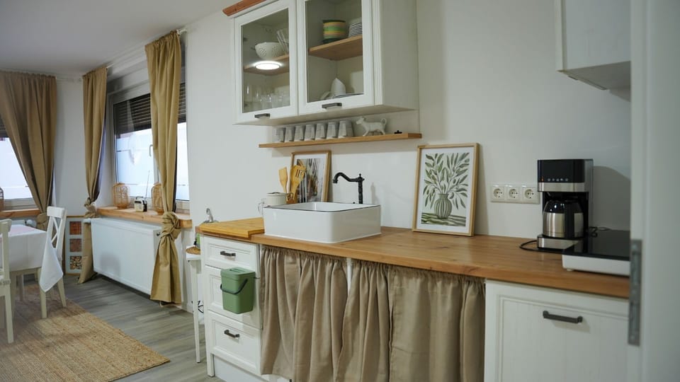 Standard Condo | Private kitchen | Shared fridge, microwave