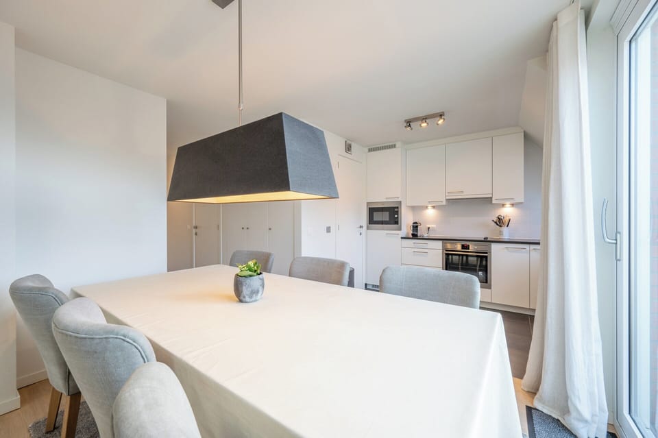 Apartment | Dining