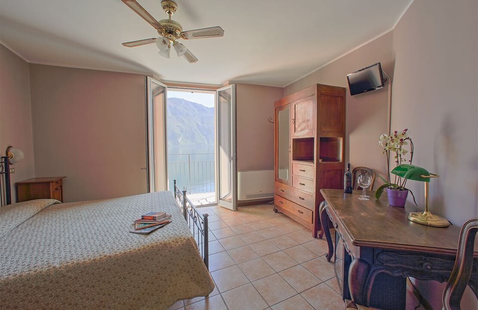 Comfort Double Room, Lake View | Free WiFi