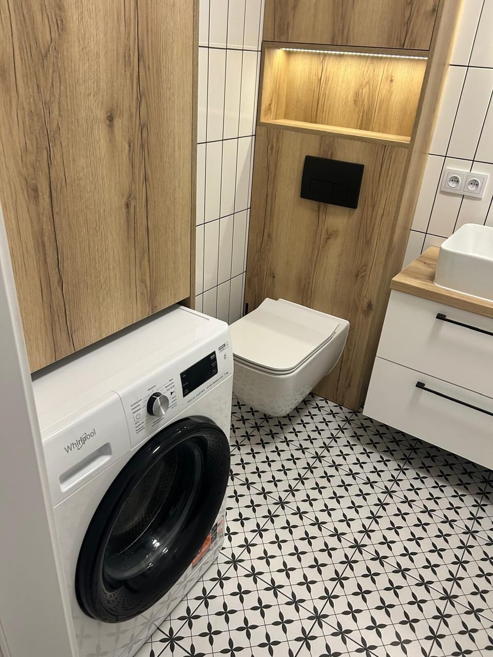 Apartment, Balcony, City View | 1 bedroom, iron/ironing board, free WiFi