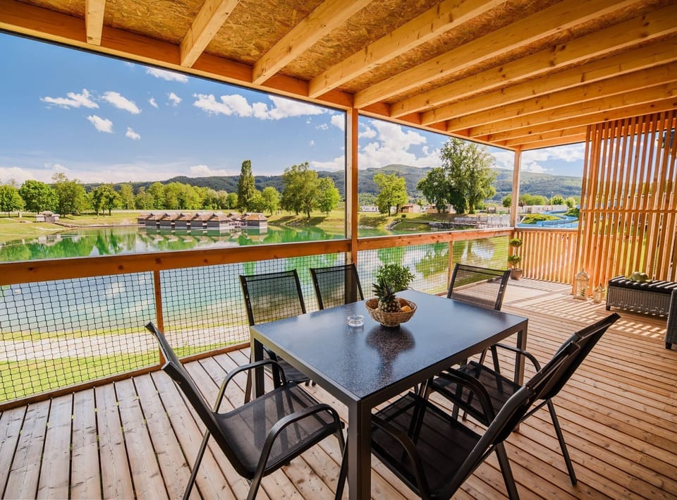 Mobile Home (Three Bedroom Mobile Home 15/014) | Dining room