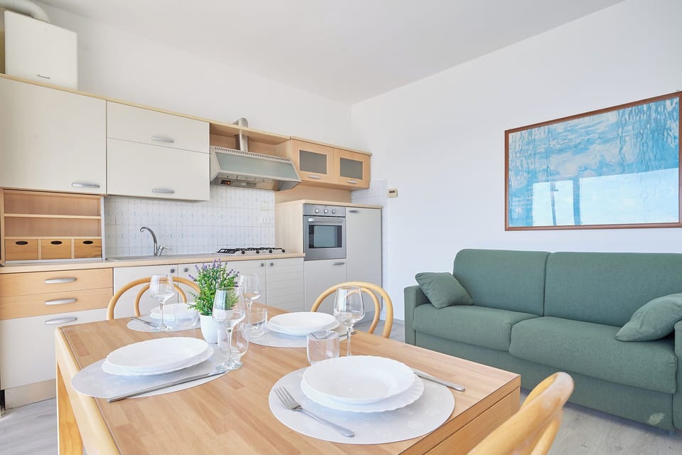 Apartment (1 Bedroom) | Interior