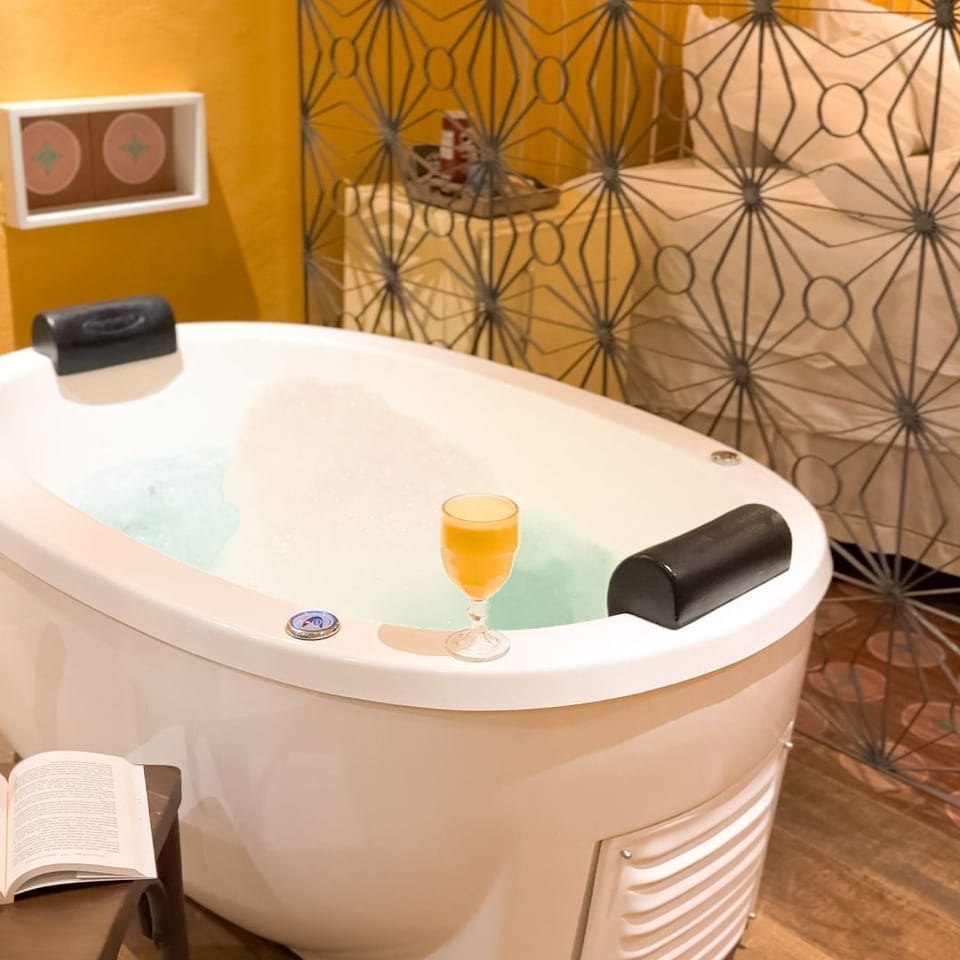 Deluxe Suite | 1 bedroom, WiFi (free)