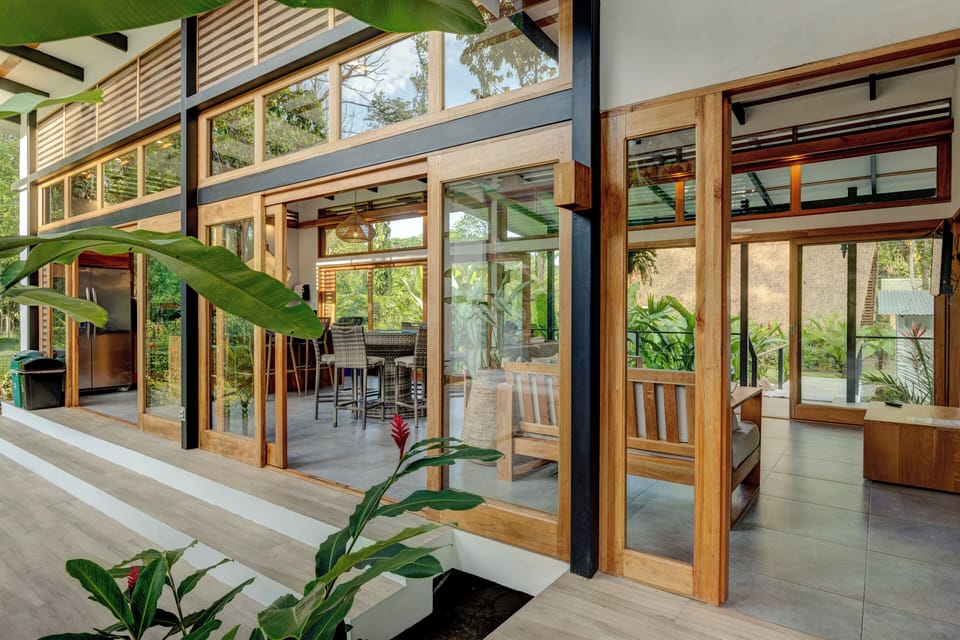 Villa, 5 Bedrooms, Private Pool, Garden View | Living area