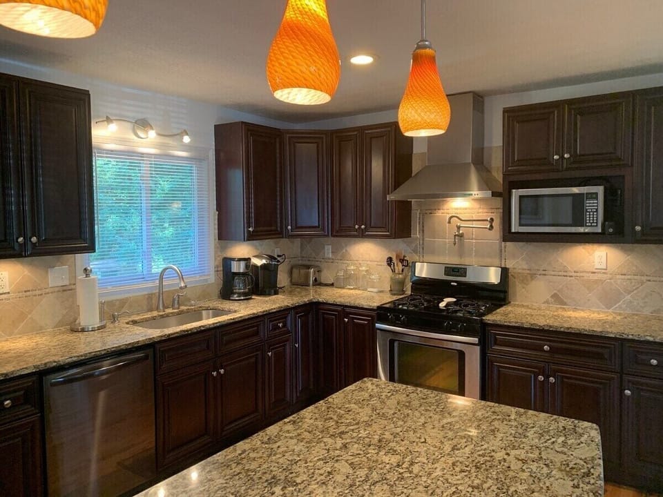 House, Private Bathroom, Garden View (Travel Often House) | Shared kitchen