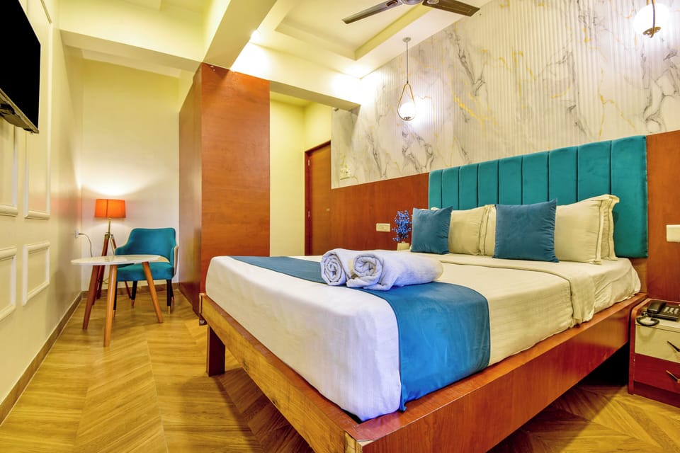 Deluxe Room | Laptop workspace, free WiFi