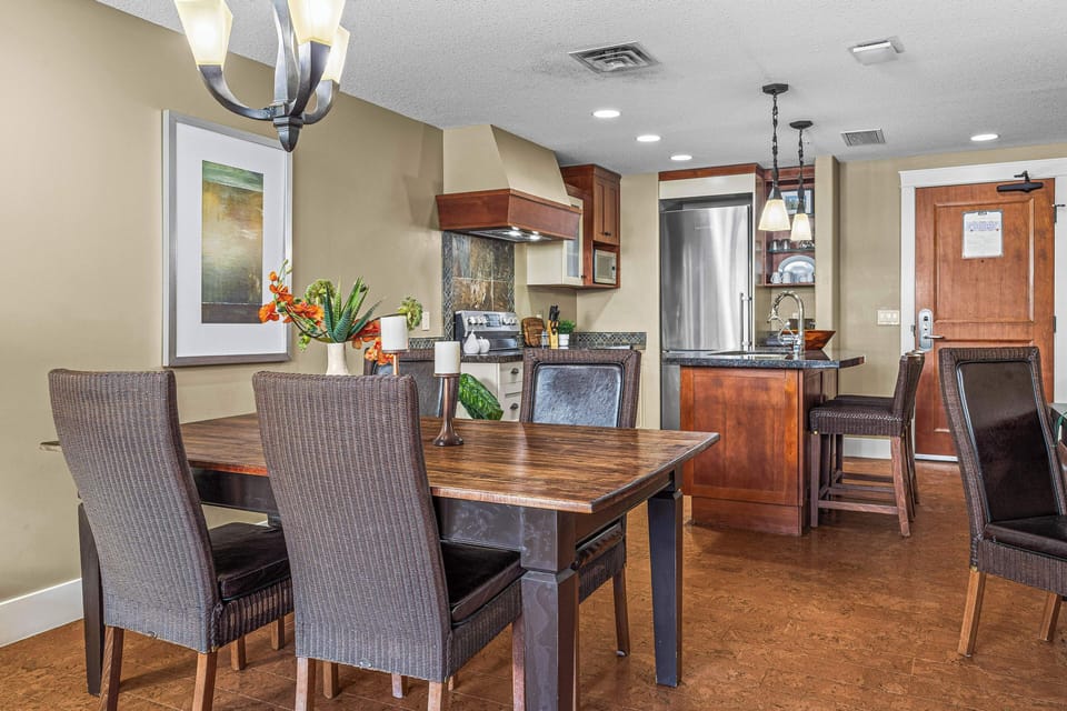 Family Condo, 2 Bedrooms, Balcony | In-room dining