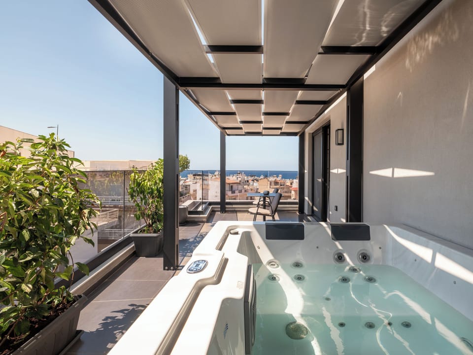 Kaikias | Terrace/patio