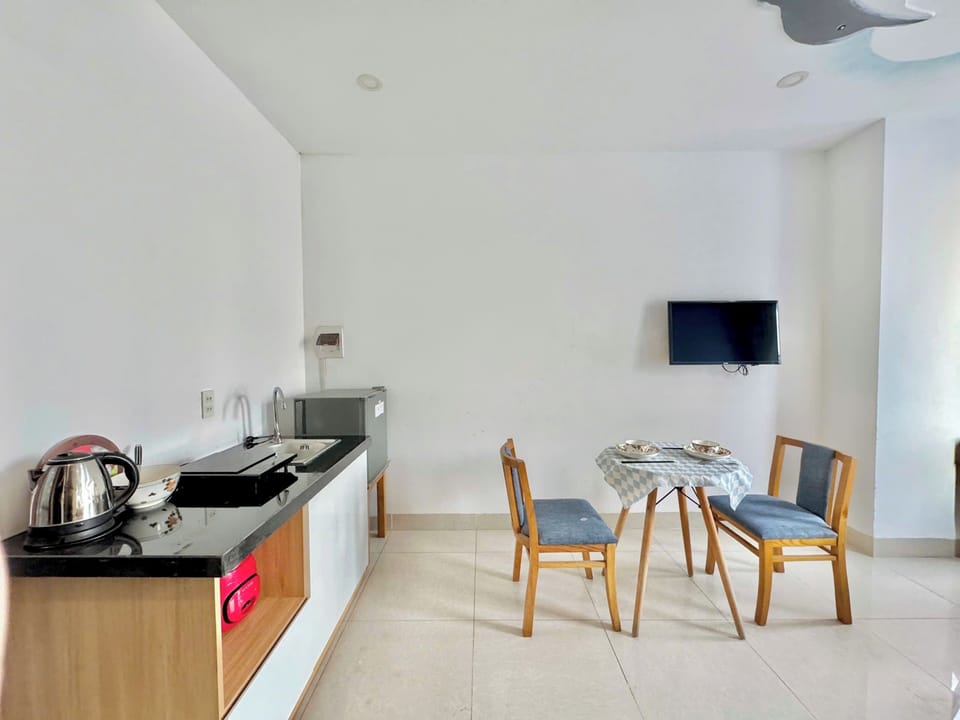 Studio, City View | Private kitchen