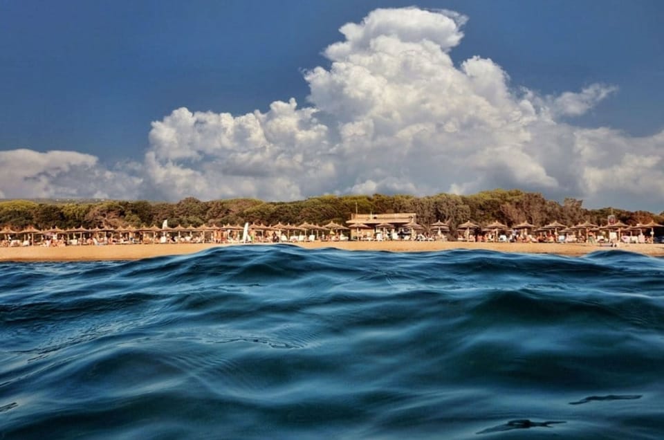 House | 2 bedrooms, desk