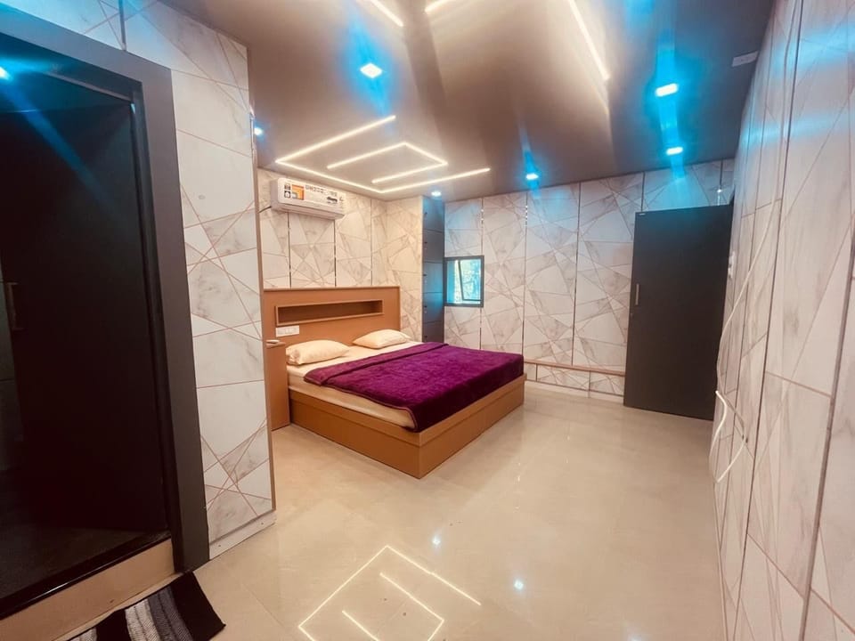 Family Double Room | Free WiFi