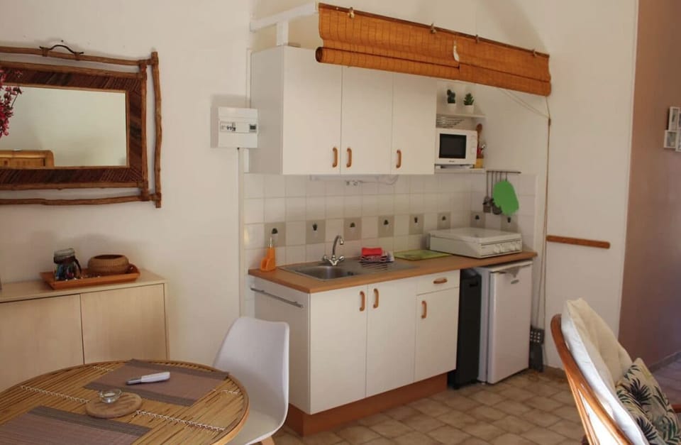 Comfort Apartment, Garden View | Private kitchen